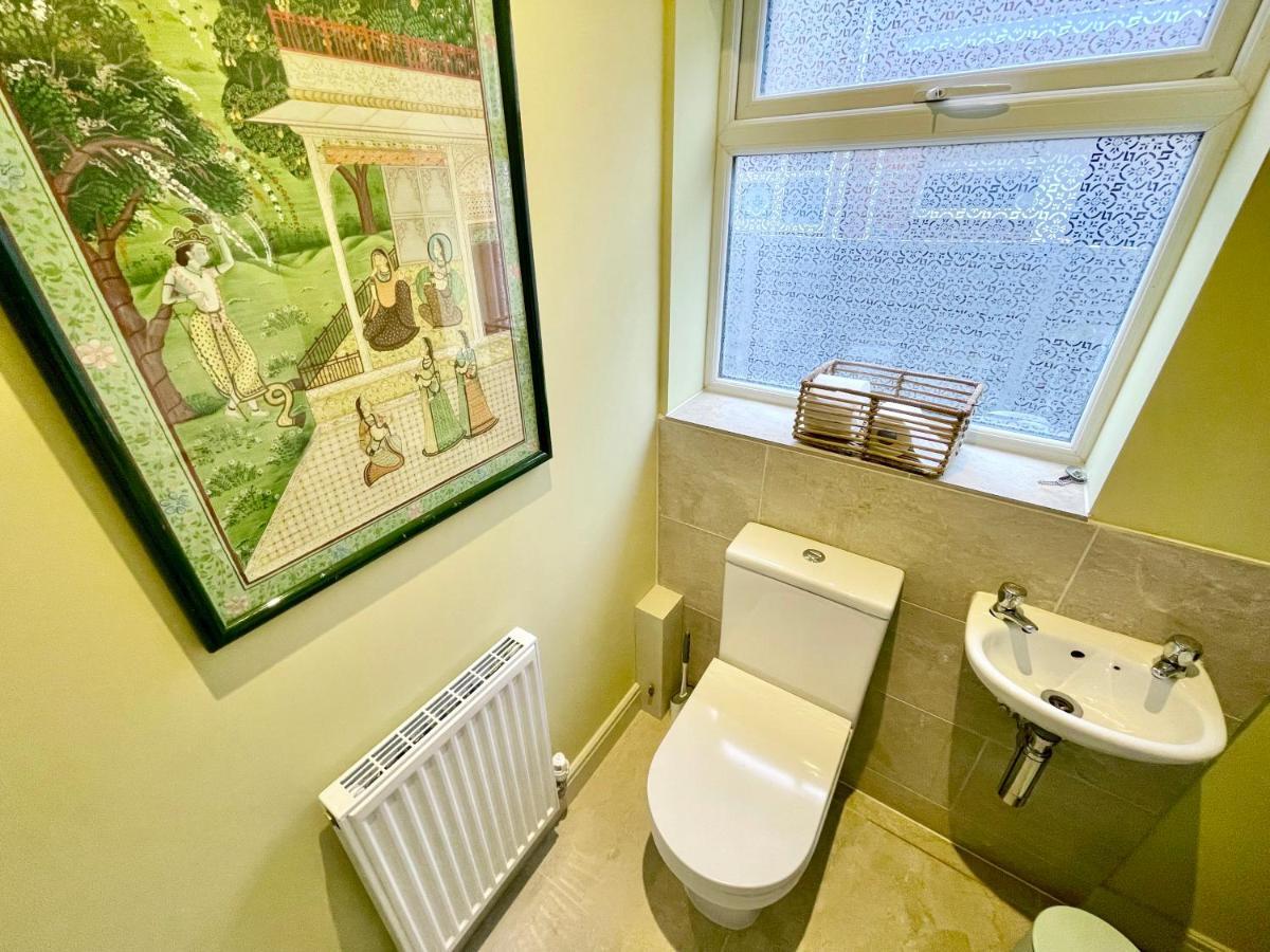 Central Townhouse With Free Off Road Parking And Garden York Exterior photo